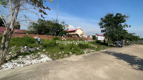 ដីលក់ $250/m2 ក្រោយRCI ឃ្លាំងលើ