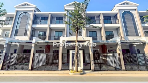 link house for rent with full furniture at borey Phnom Penh park 6A
