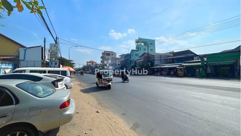 ដីលក់នៅលើផ្លូវជាតិលេខ2