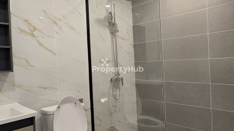 New Condo: Crown Tower Condominium 🎉