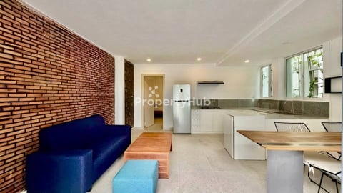 RENOVATED ONE BEDROOM FOR RENT-BASSAC LANE🍀