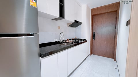 Live Like Royalty: Luxury Studio Living in BKK1