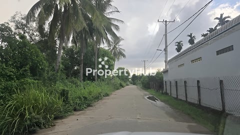 ដីលក់ក្រោមទីផ្សារ