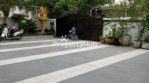 ផ្ទះវីឡាទោល​ ក្នុងបុរីវីឡាថោន​ (ផ្លូវ60m)