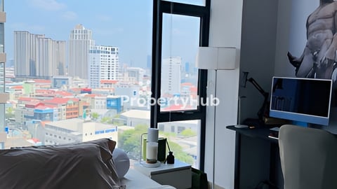 Condo (you get all hight class accessories in my unit)