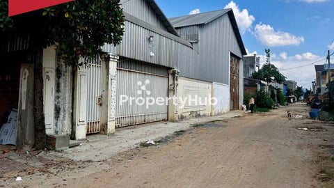 Warehouse For Sale, Prey Tea