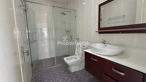 SPECIOUS TWO BEDROOM FOR RENT-PHSAR DERM THKOV🍀