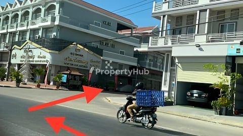 ផ្ទះលក់ លេីផ្លូវរដ្ឋ​ ផ្លូវឌុលហ្វីន