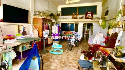 House (1st FL) for sales