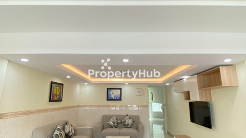 ផ្ទះមុខផ្សារលក់បន្ទាន់ (បុរីសង្ឃឹមថ្មីកំបូល)