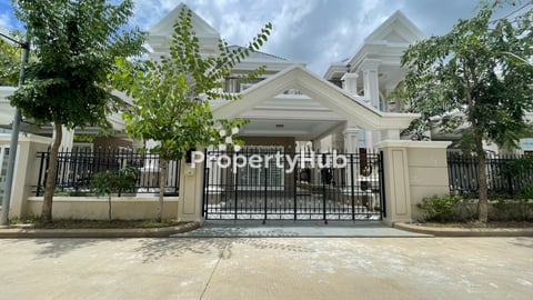 Modern 2 Storey Villa for Sale in Borey The ML Villa