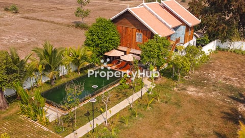 Holiday villa for SALE in Sla Kram Commune, Siem Reap City