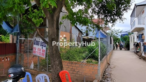 ដីស្វាយជ្រំផ្លូវបេតុង ត្រូវការលក់បន្ទាន់