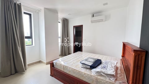 Modern 1 Bedroom Apartment near Russian Market