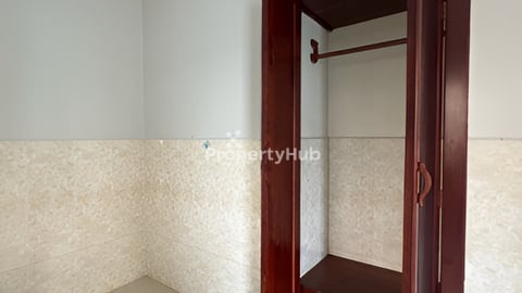 បន្ទប់​ជួល