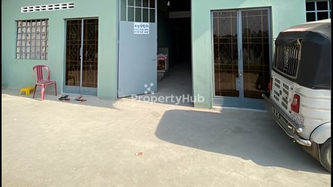 បន្ទប់ជួលមានឡៅតឿ (4m x 4m)ចុះពីផ្លូវជាតិប្រហែល100ម៉ែត្រ