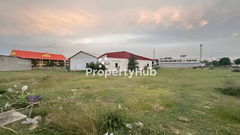 មានដី2ឡូរសម្រាប់ជួលធ្វើឃ្លាំងធ្វើហ្ការាស់ឡានទិញអេតចាយ