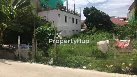 ដីទំនេរនៅម្តុំអង់តែនទួលគោក សម្រាប់ជួល