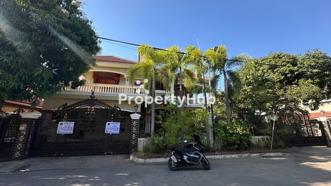 វីឡាទោលសម្រាប់លក់រ នៅបុរីវីឡាទួលសង្កែ ខណ្ឌឫស្សីកែវ  ផ្ទះមានដេគ័រឈើប្រណិតស្អាតស្រ