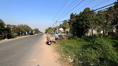 ដី​លក់​បន្ទាន់​ក្រោម​ទី​ផ្សា​50-60%​ទីតាំង​តាខ្មៅ​ជិត​ផ្លូវ​ក្រវាត់​ក្រុង​ទី​3