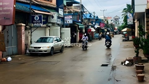 ដីឃ្លាំងលក់នៅស្ទឹងមានជ័យ ភព