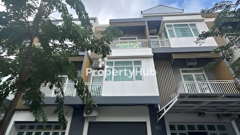 ផ្ទះដាក់លក់បន្ទាន់ ក្នុងបុរី Aurora ក្រាំងធ្នង់ សែនសុខ (ចរចា)