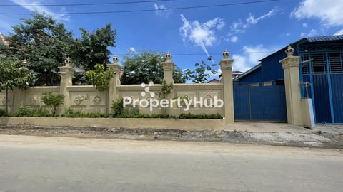 Land for Sale near Toul Pong Ror Market at 1250 sqm