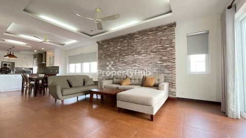 FANCY THREE BEDROOM FOR RENT- NEAR TOUL TOMPOUNG🍀