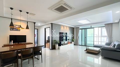 𝐅𝐨𝐫 𝐑𝐞𝐧𝐭: 3-Bedroom Apartment – BKK1