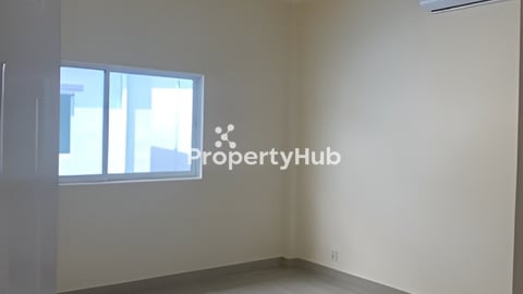 ផ្ទះវីឡាទោលលក់ប្រញាប់(ចរចារបាន)