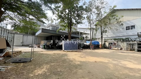 ដីលក់បន្ទាន់ នៅសង្កាត់ផ្សារដើមថ្កូវ ទីតាំងល្អ សម្រាប់សង់វីឡា សង់ឃ្លាំង សង់អគារ ន