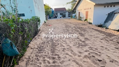 ដីលក់​ឬជួល