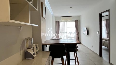1-BR for rent at Urban loft condominium 