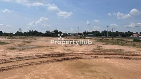 ដីលក់ ក្រោយផ្សារបាត់ដឹងផ្លូវ51