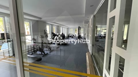 公寓紧急出售/Urgent 2 Bedroom condo for sale