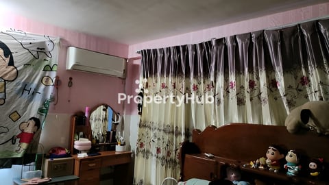 ផ្ទះលក់បន្ទាន់ក្រោយវត្តសន្សំកុសល