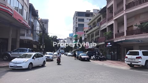 ផ្ទះលក់មុខផ្សារទួលគោកភ្នំពេញ104m2-(តថ្លៃ)