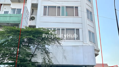 អគារលក់បន្ទាន់