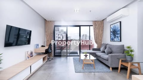 Contemporary 1 Bedroom Apartment for Lease Steps from Independence Monument