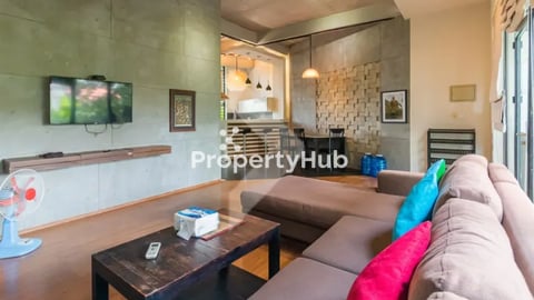 2BR-Apartment with Pool for Rent in Sala Kamraeuk area