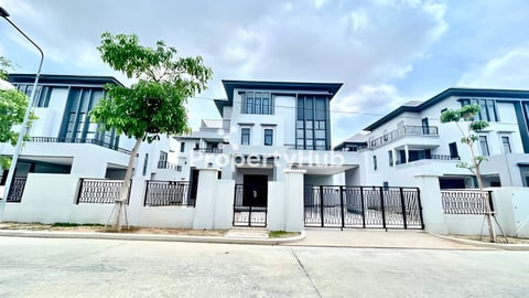 🌟វីឡាឃ្វីន (ធំ) លក់បន្ទាន់ខ្លាំង! បុរីជីបម៉ុង 598 ជិតAeon2