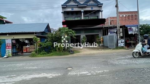 ដីនិងផ្ទះលក់តម្លៃក្រោមទីផ្សារ