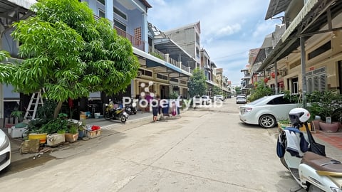 🏘 ផ្ទះល្វែង នៅជិតផ្សារចាក់អង្រែក្រោម ត្រូវការលក់បន្ទាន់ខ្លាំង