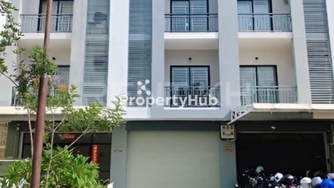 ផ្ទះ​​ល្វែងសម្រាប់ជួលនៅបុរីអារ៉ាតា / Flat for Rent​ in Borey Arata