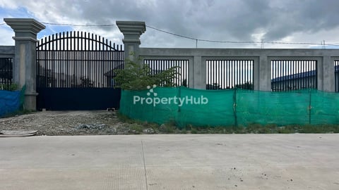 ដីលក់(50x60)នៅជិតវត្តភ្នៀត