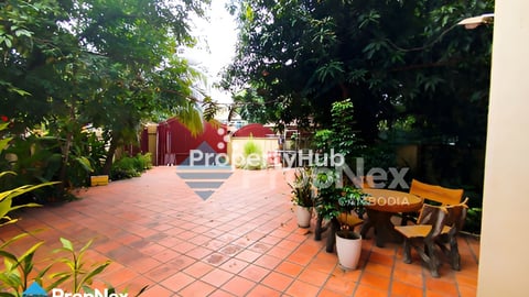 Spacious 4-Bedroom Villa for Rent in Veal Sbov, Chbar Ampov