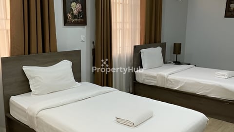 180$ with 2 single bedroom free management fee