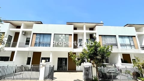 វីឡាកូនកាត់លក់នៅអរិយក្សត្រ ចតុមុខ ស៊ីធី (Chaktomuk City)