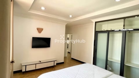 LUXURIOUS THREE BEDROOM FOR RENT-NEAR OLYMPIC🍀