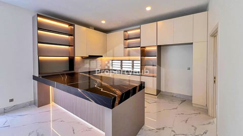 Brand New Prince Villa Urgent Sale Peng Huot Boeungsnor (Eco-poli)